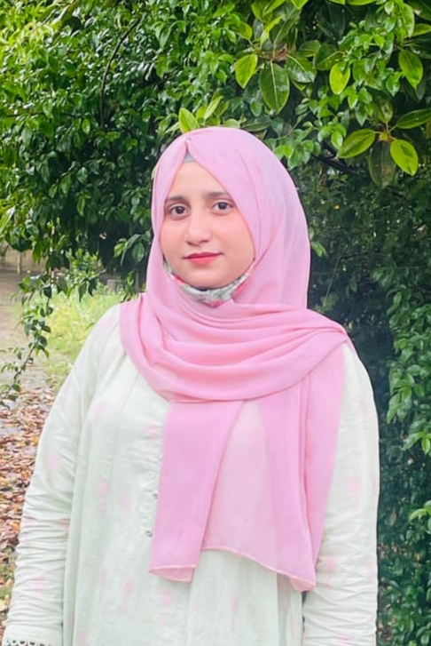 Hera Khan